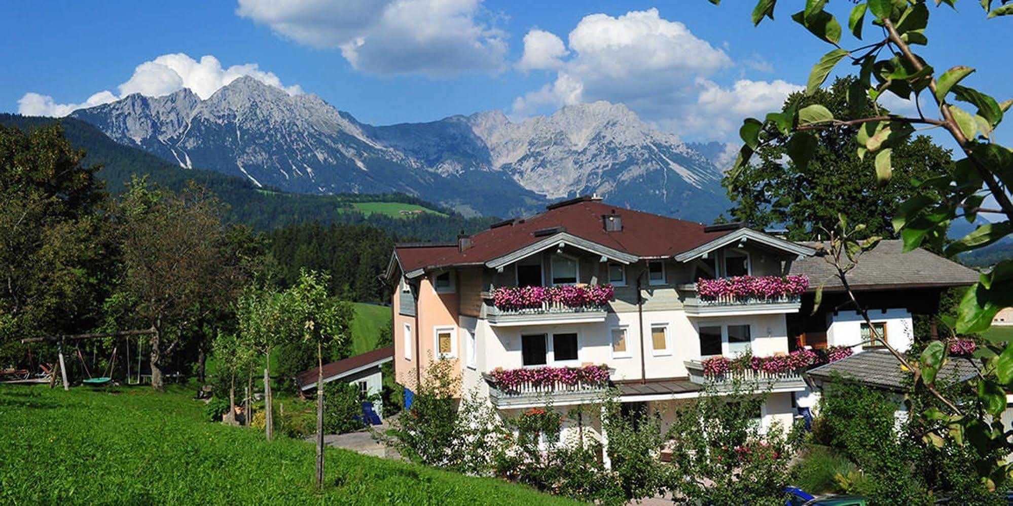 سول Bed & Breakfast Landhaus Strasser المظهر الخارجي الصورة